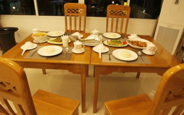 Sky Hotel Hlaing Thar Yar Yangon