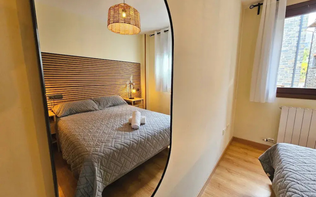 Apartamentos Escarrilla Suites 3000