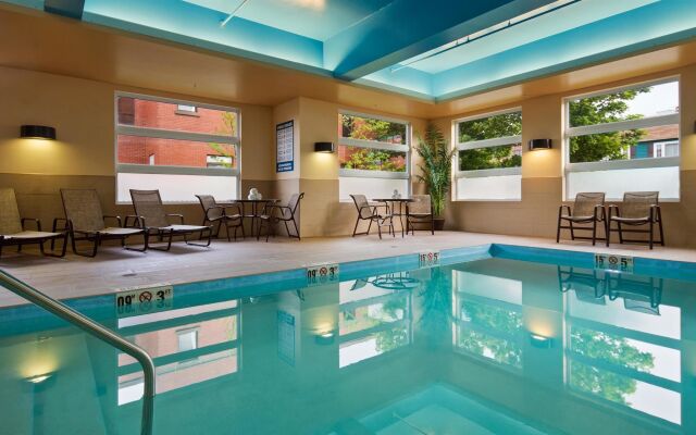 Best Western Plus Bathurst Hotel & Suites