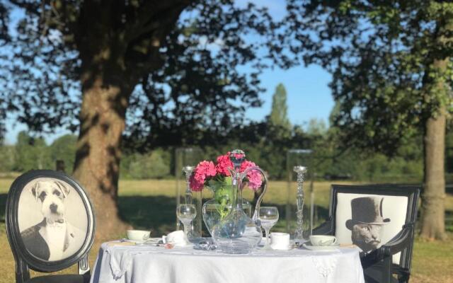 LA MAISON D INÈS - Chambres d Hôtes de Charme -