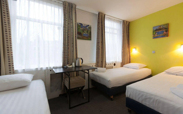 Townhouse Hotel
