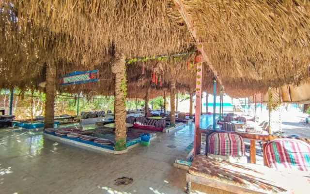 Rossa beach camp