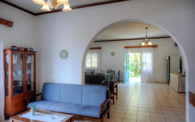 Gryspo's Hotel Studios & Apartments