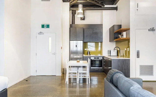Modern Studio + Prime Location!