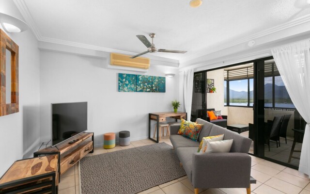 Chic City Apartment with Waterfront Views