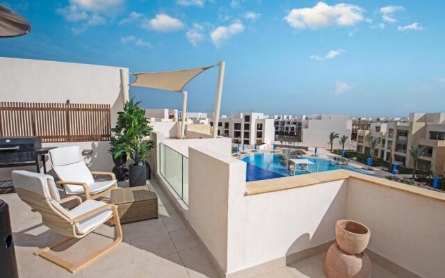 A Stunning Seaview Penthouse; 3bedrooms + nanny
