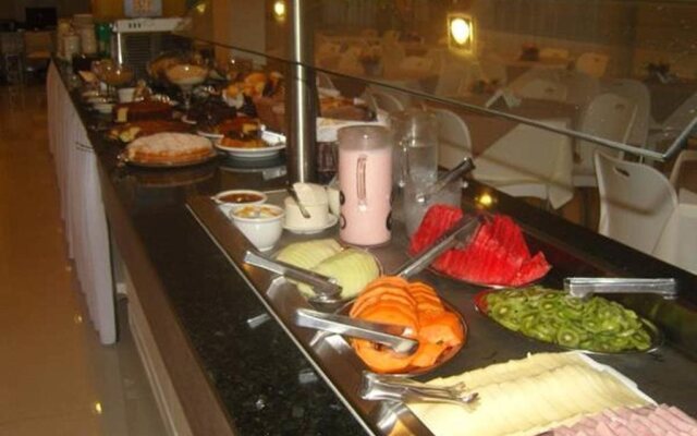 Hotel Candeias