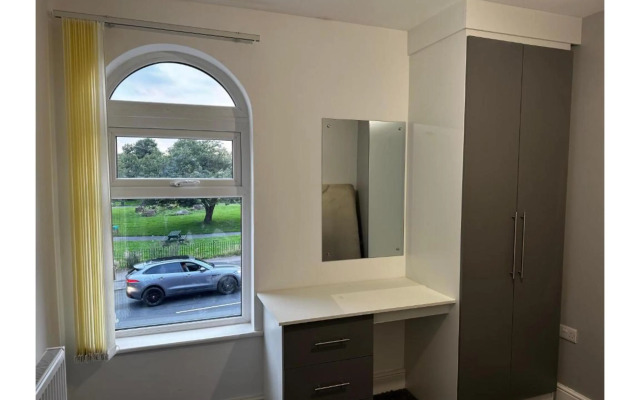 OYO Cheetham Hill Guest House