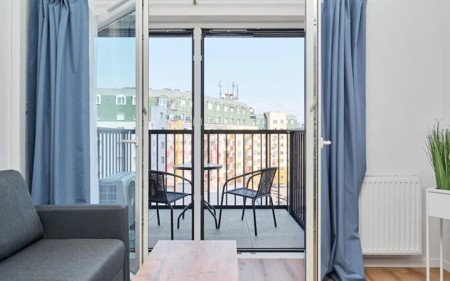 Modern Elegance Apartment by Renters