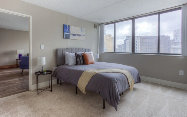 FRONTDESK 1431 Washington Blvd Apts Downtown Detroit