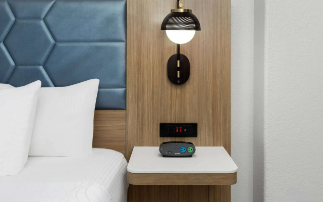 La Quinta Inn & Suites by Wyndham San Antonio Northwest