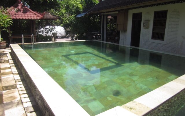 Lestari Homestay