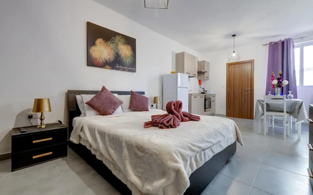 Cosy 1BR Studio Central Location
