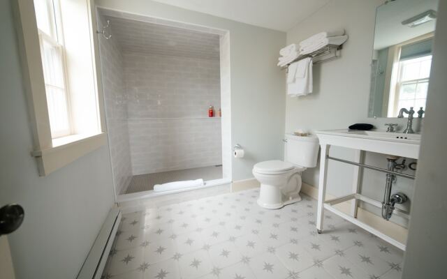 The General Stanton Inn