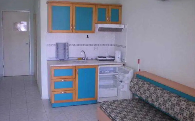 Club Amaris Annex