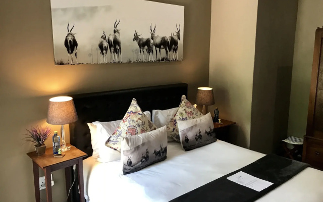 Aerotropolis Guest Lodge