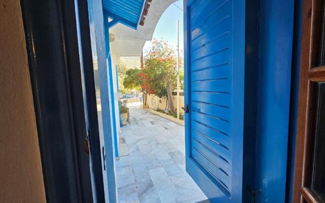 Michele Marie Apartment Hotel