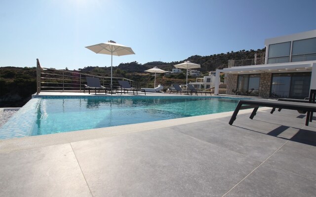 Alana Suites