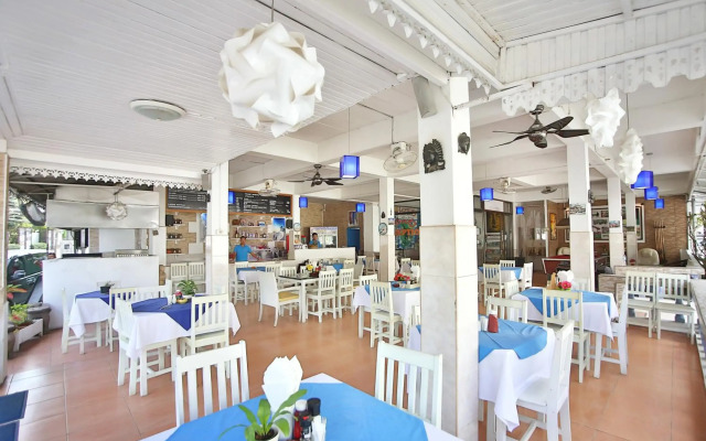 Lotus Friendly Hotel