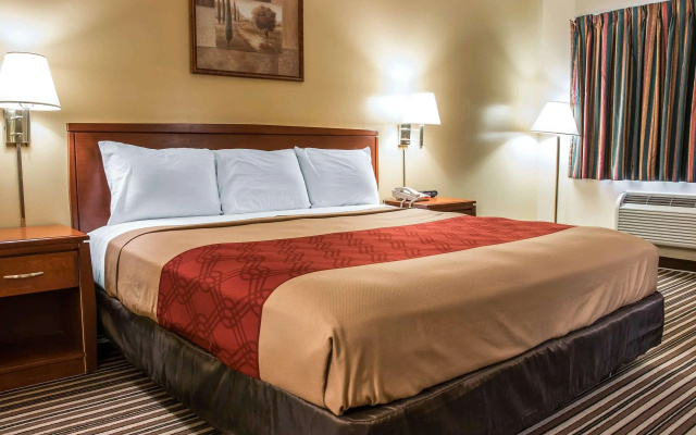 Econo Lodge Paw Paw