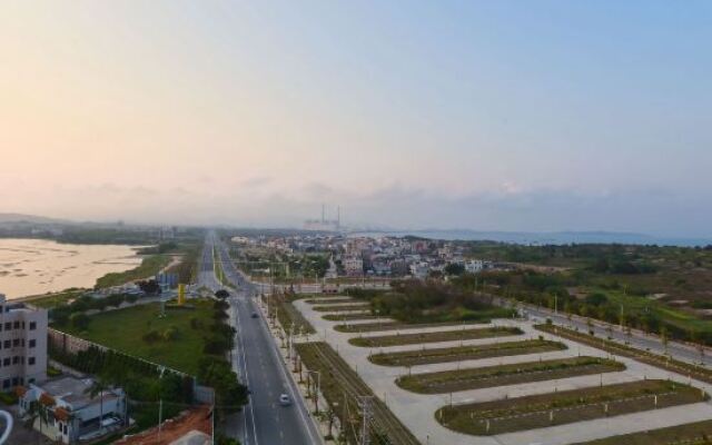 Yuehua Holiday Hotel