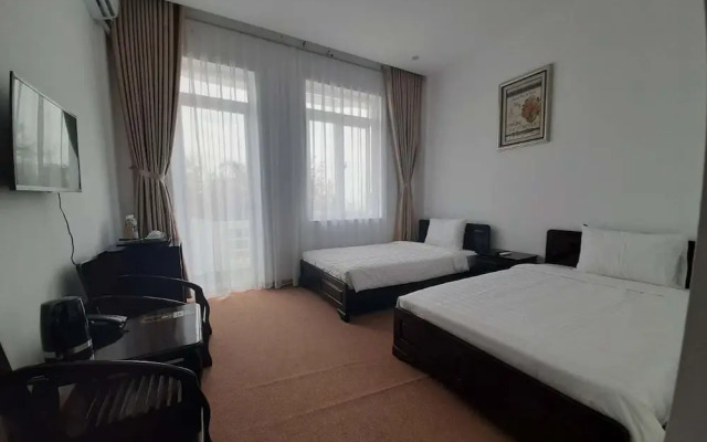 Papa Dong Hoi Hotel