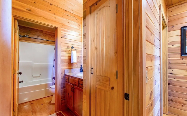 Stairway to Heaven - 4 Br Cabin
