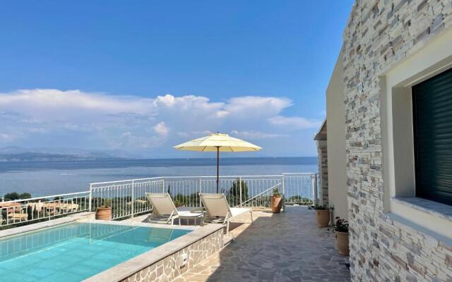 Villa Alemar House with Private pool and Spectacular sea views just 150m to the beach