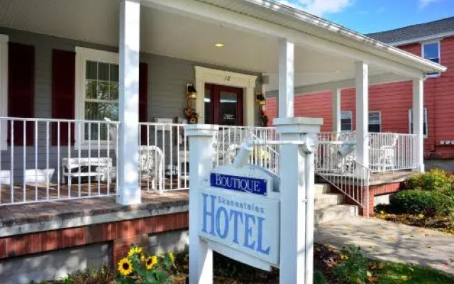 Skaneateles Suites And Boutique Hotel