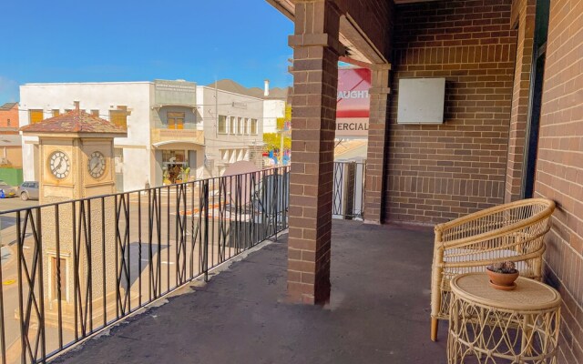 Commercial Hotel Bega