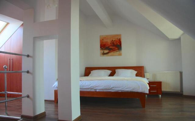 Apartamenty Krzywe Okna