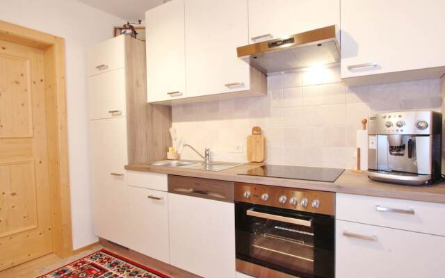 Cozy Apartment in Kitzbuhel near Ski Lift