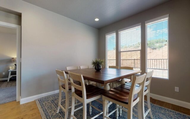 Twelve Oh Seven 4 Bedroom Apts