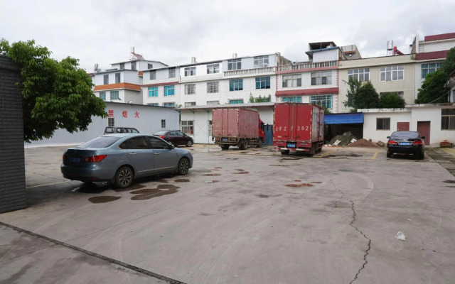 Yuxi Jiangnan Hotel (High-speed Railway Station)