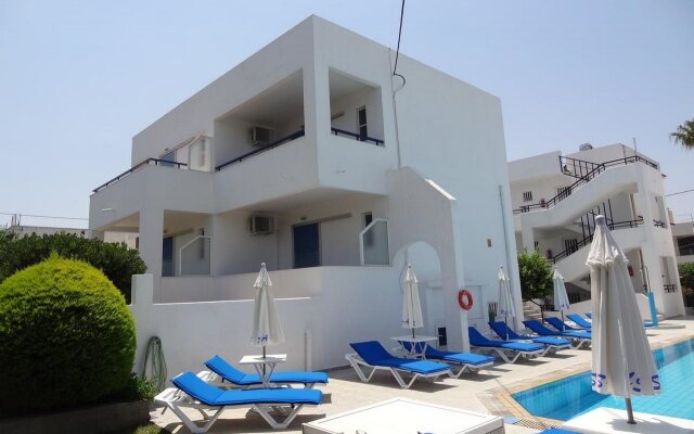 Michalis Studios & Apartments