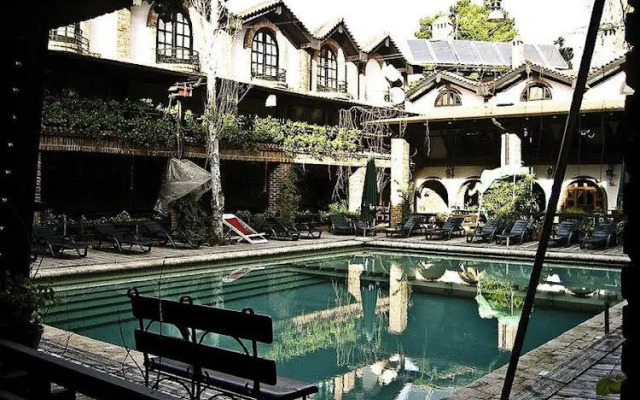 Hotel Restaurant Butjina E Gjelit