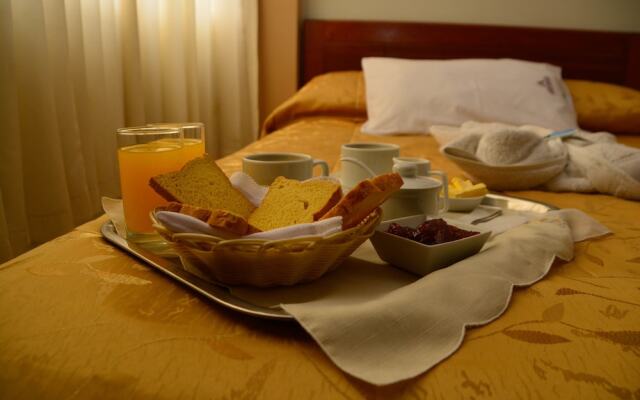 Hotel Jorge Chavez