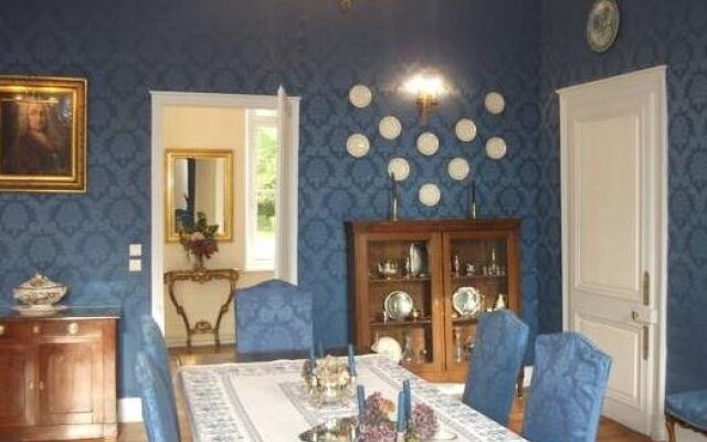 Château de Yaucourt Bussus