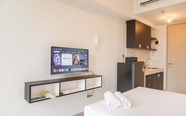 Comfortable And Well Design Studio Tokyo Riverside Pik 2 Apartment – Guest Rooms – Jakarta