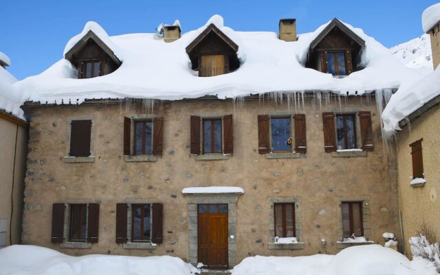 Chalet With 6 Bedrooms in La Grave, With Wonderful Mountain View, Balc