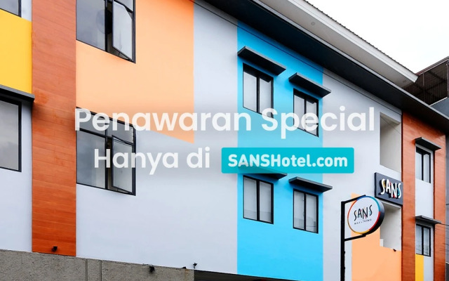 Sans Hotel Max Living Cengkareng