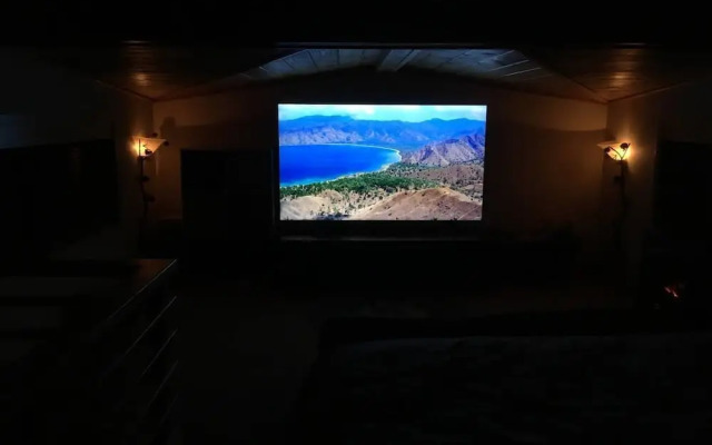 #45 The Cabins at Hyatt Lake-sleeps 4