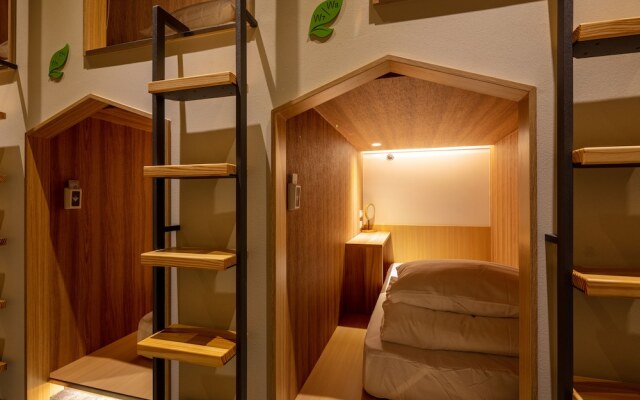 CHO Stay Capsule Hotel - Taoyuan Airport T2