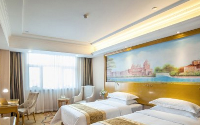 Vienna Hotel Hebei Zhuozhou High-Speed Railway Station