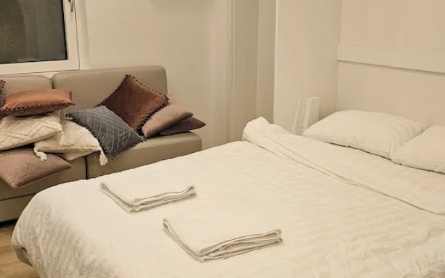 UG Neubau City Wohnung (optional Pool+Gym+2tes Bad extra buchbar)