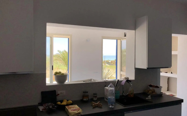 villa Lùmar fronte mare