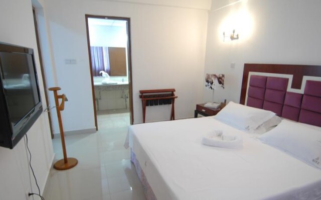 Hotel Ombaka Ritz