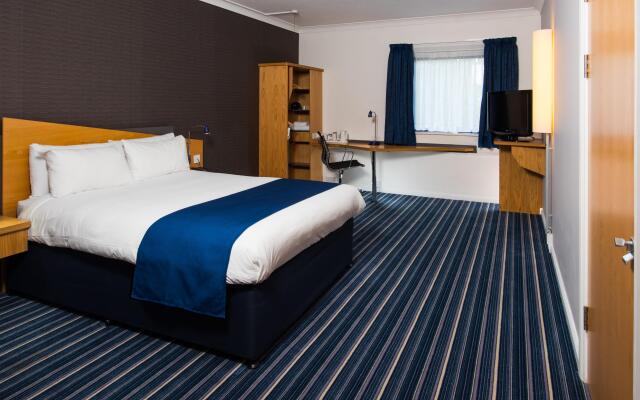 Holiday Inn Express Northampton - South, an IHG Hotel