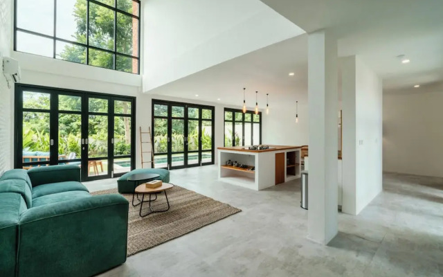 Umalas Living Managed By CPM Bali