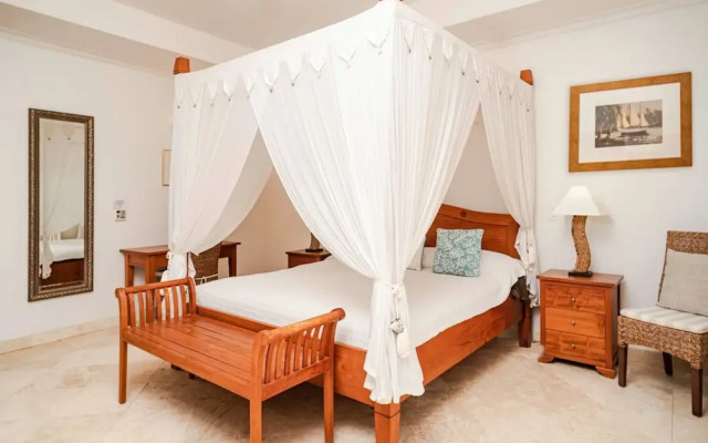Schooner Bay 112 by Blue Sky Luxury